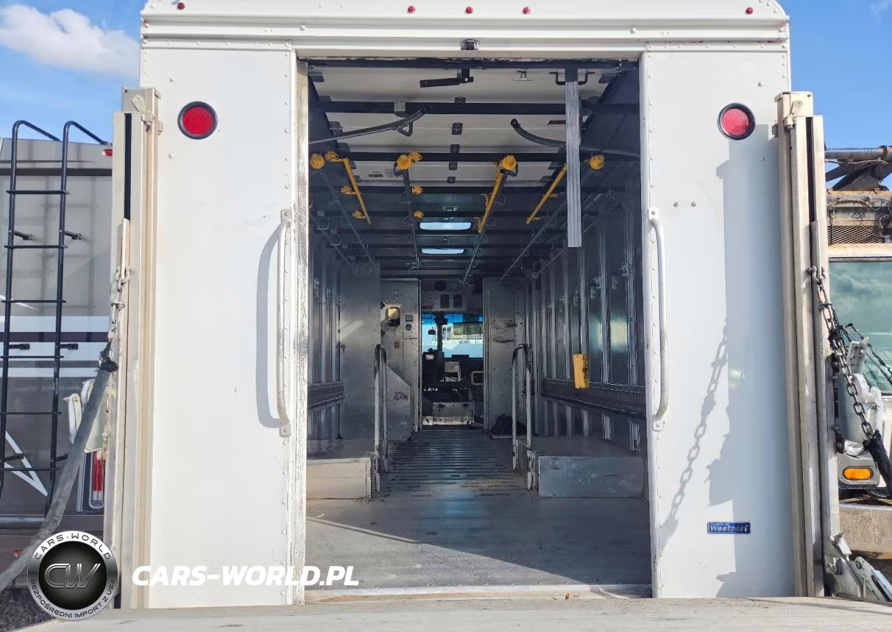 2015 Ford F59 Delivery Truck VIN:1F65F5KY5F0A02181 - 10