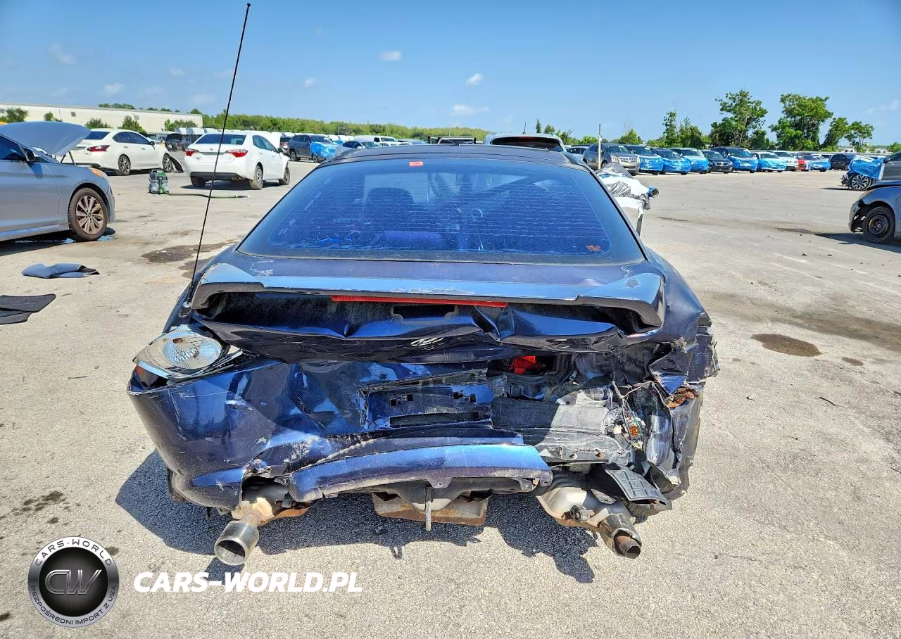 2005 Hyundai Tiburon Gs VIN:KMHHM65D75U184743 - 6