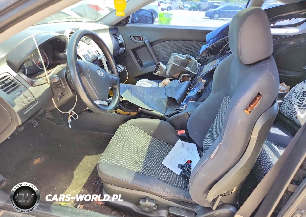 2005 Hyundai Tiburon Gs VIN:KMHHM65D75U184743 - 7