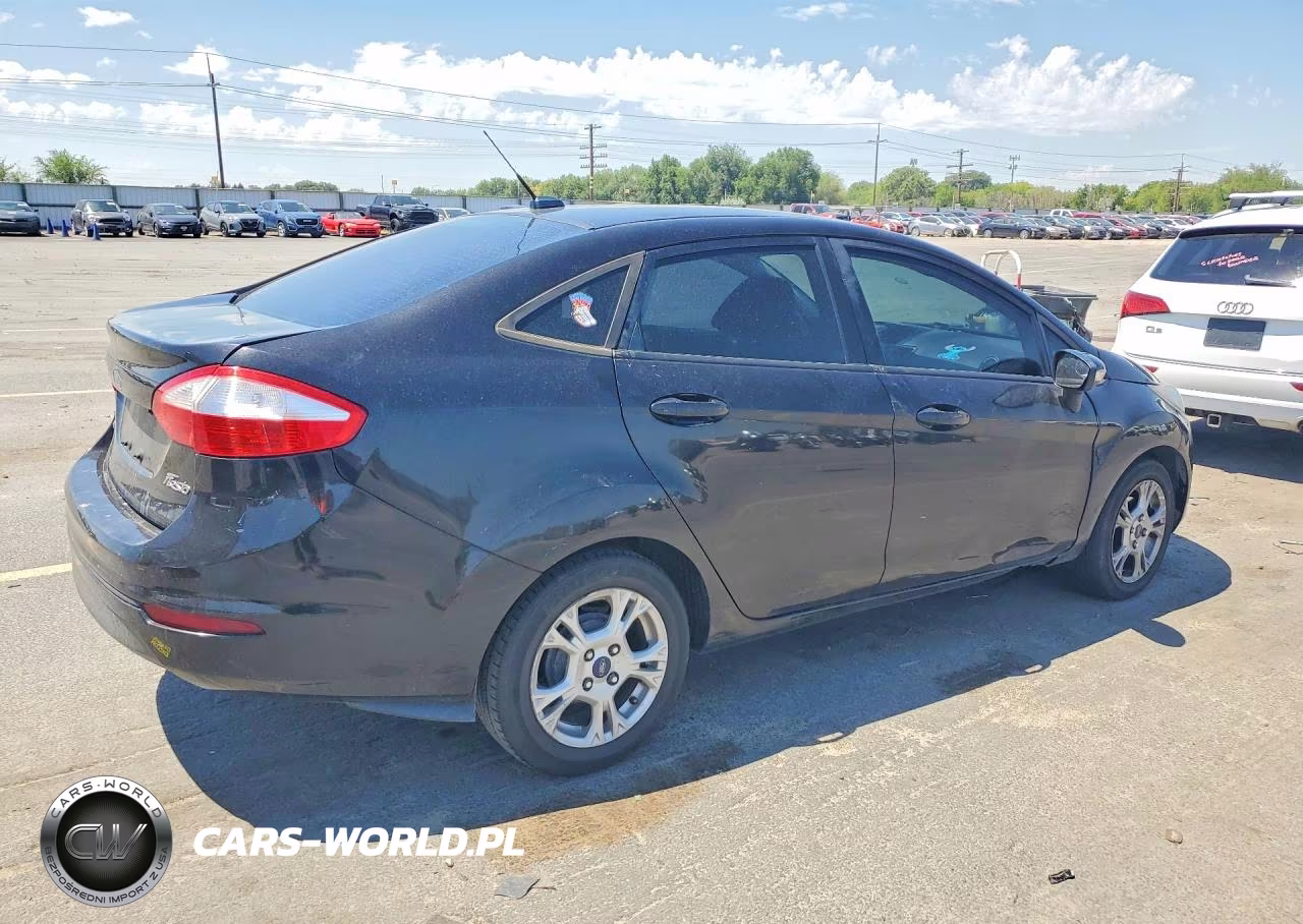 2014 Ford Fiesta Se VIN:3FADP4BJXEM221058 - 3