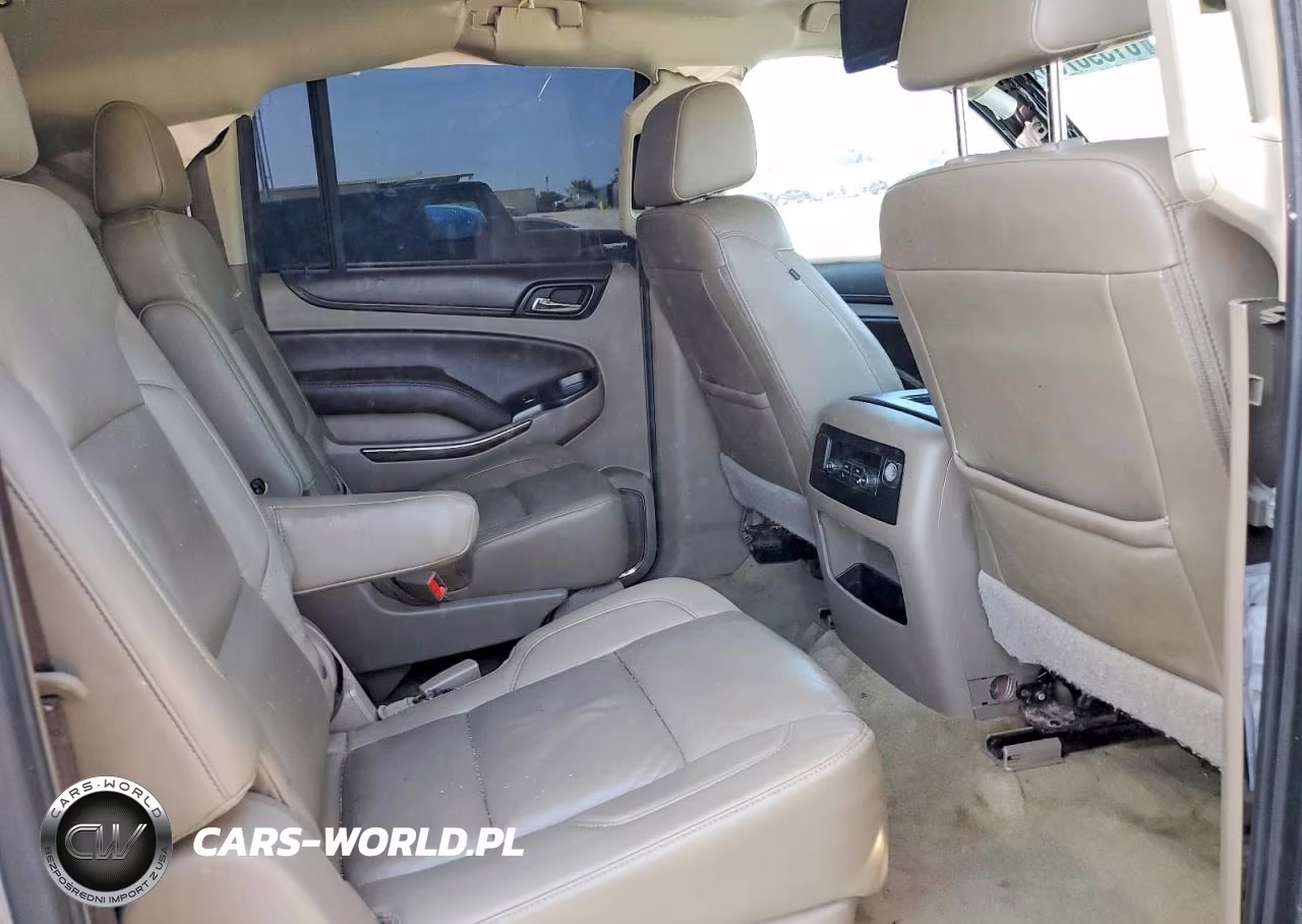 2017 Chevrolet Suburban C1500 Lt VIN:1GNSCHKC3HR374607 - 10