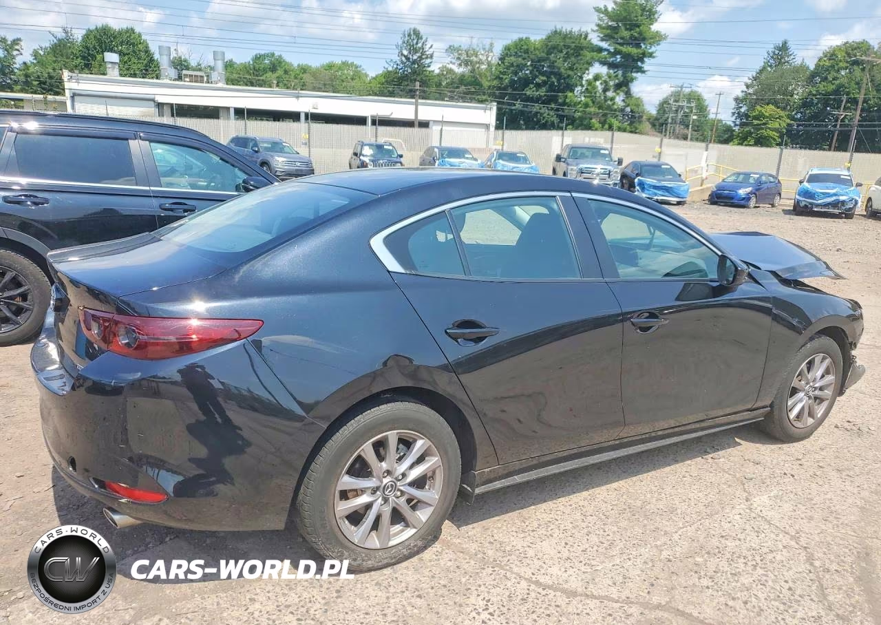 2021 Mazda 3 VIN:3MZBPAALXMM253216 - 3