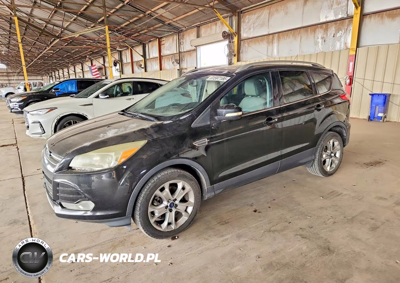 2014 Ford Escape Titanium – zdjęcie 1 z 13