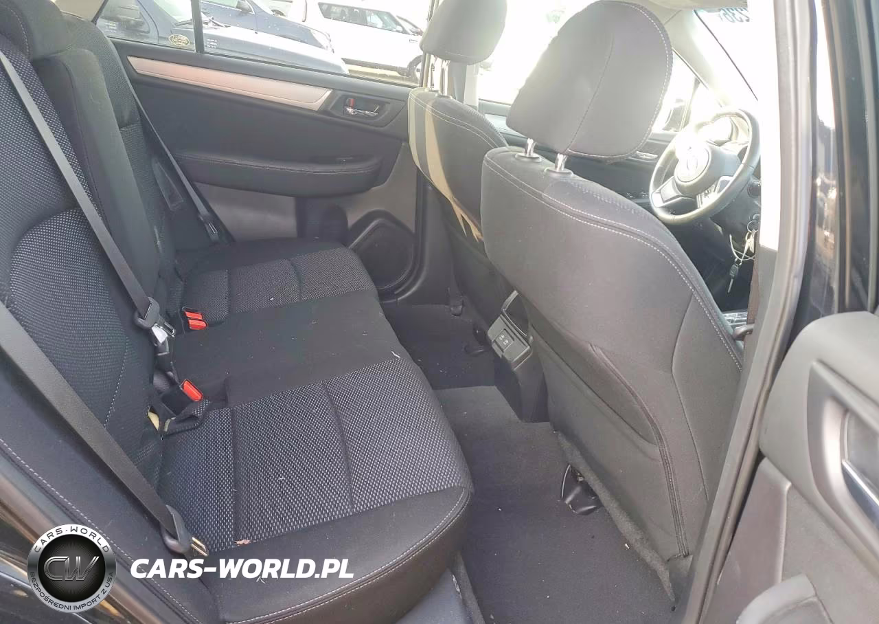 2019 Subaru Outback 2.5I Premium VIN:4S4BSAHC4K3209116 - 10