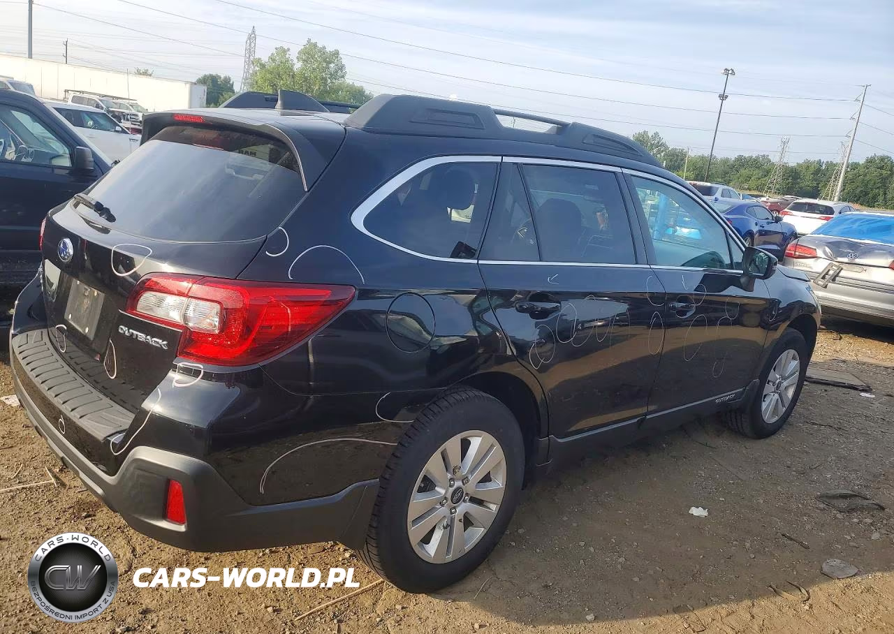 2019 Subaru Outback 2.5I Premium VIN:4S4BSAHC4K3209116 - 3