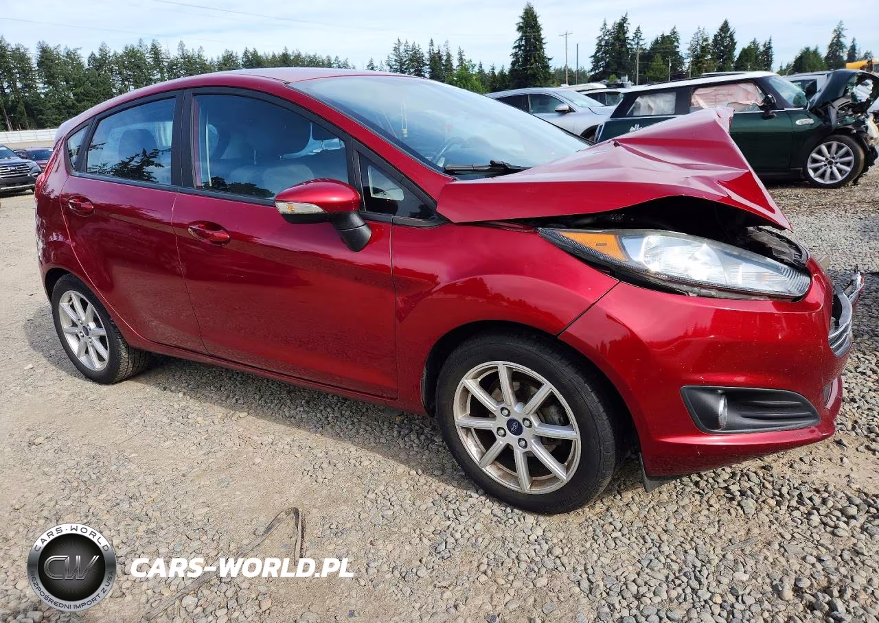 2015 Ford Fiesta Se VIN:3FADP4EJ3FM196839 - 4