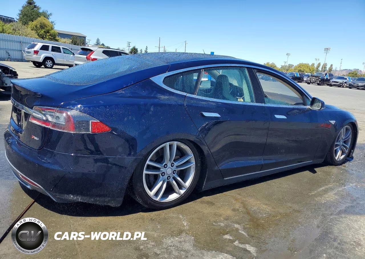 2013 Tesla Model S VIN:5YJSA1CP4DFP25743 - 3