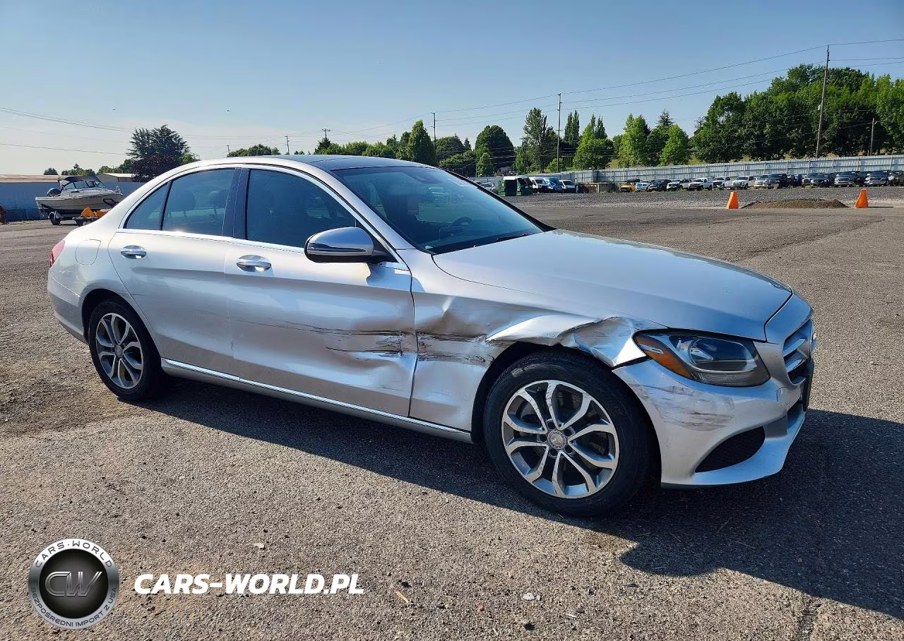 2017 Mercedes-Benz C 300 4Matic VIN:55SWF4KB3HU195098 - 4