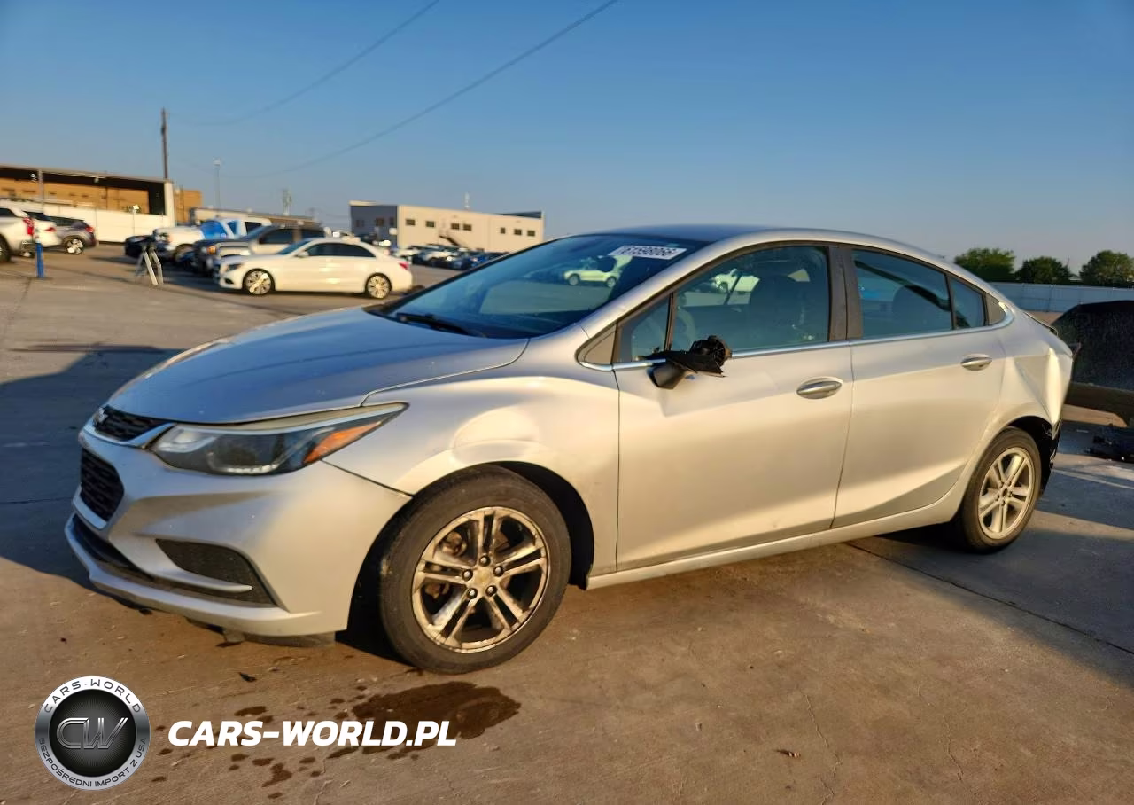 2017 Chevrolet Cruze Lt – zdjęcie 1 z 13