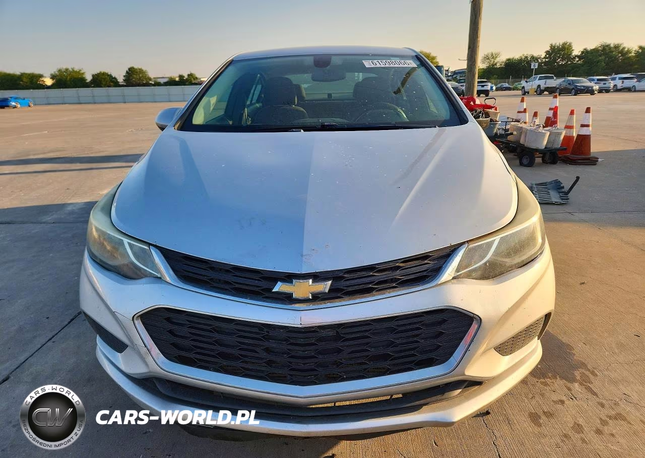 2017 Chevrolet Cruze Lt VIN:1G1BE5SM5H7188789 - 5