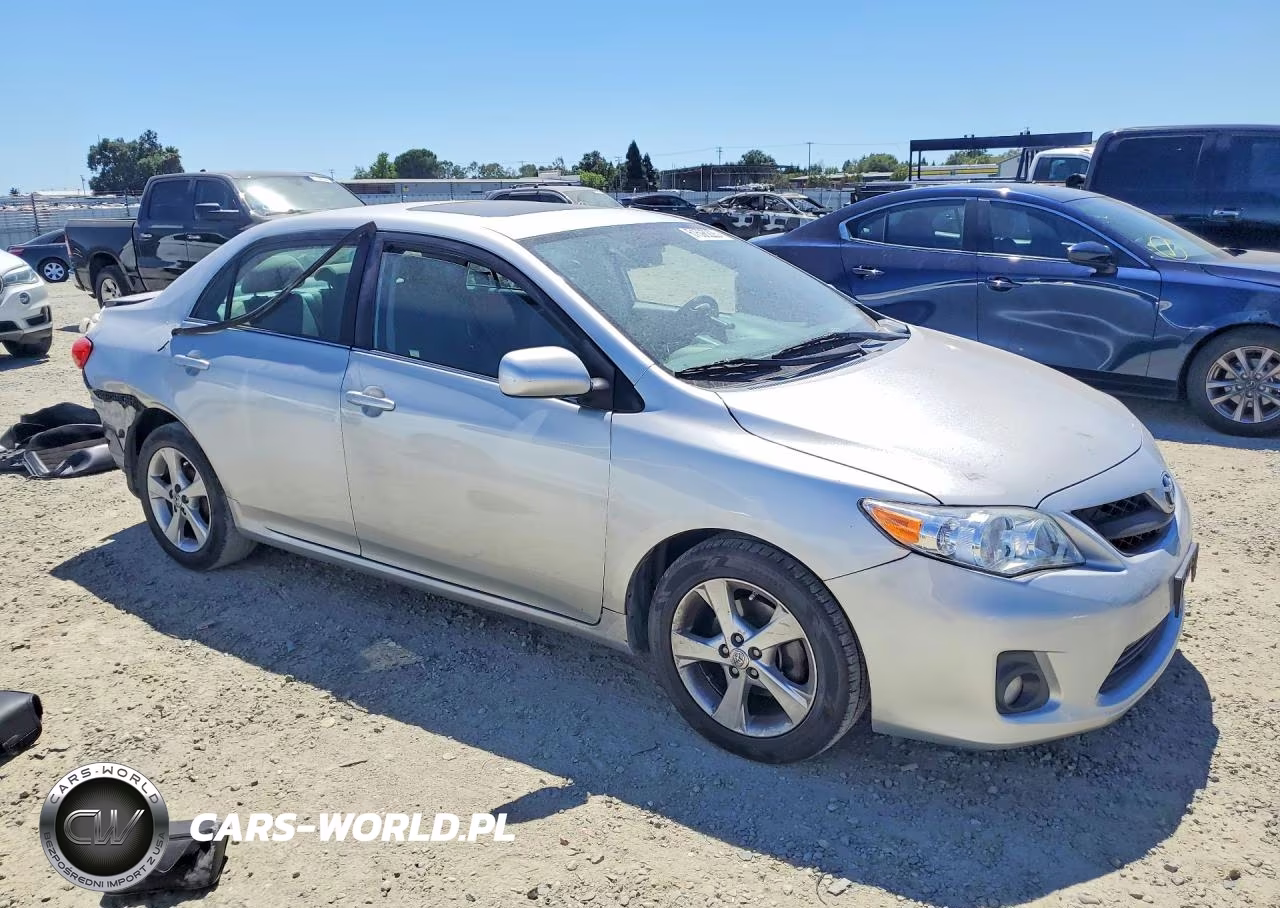 TOYOTA COROLLA BA VIN:2T1BU4EE0DC980382 - 4