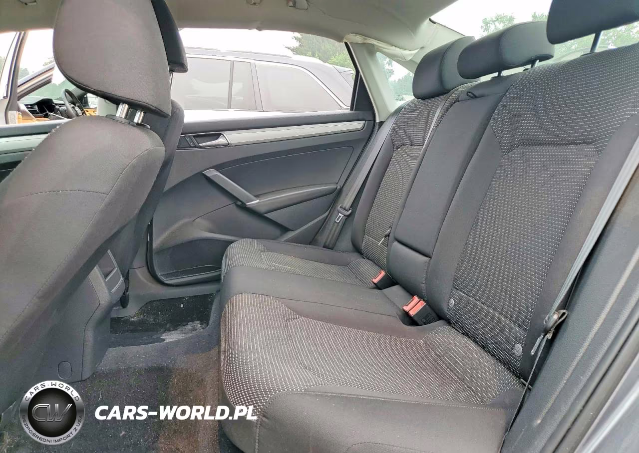 2016 Volkswagen Passat S VIN:1VWAT7A30GC059939 - 10