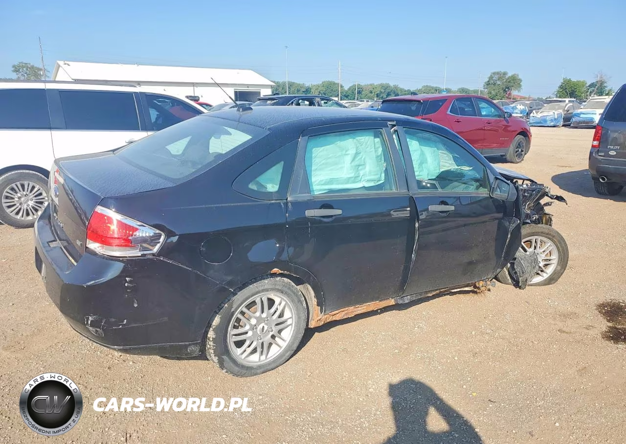 2009 Ford Focus Se VIN:1FAHP35N39W208829 - 3