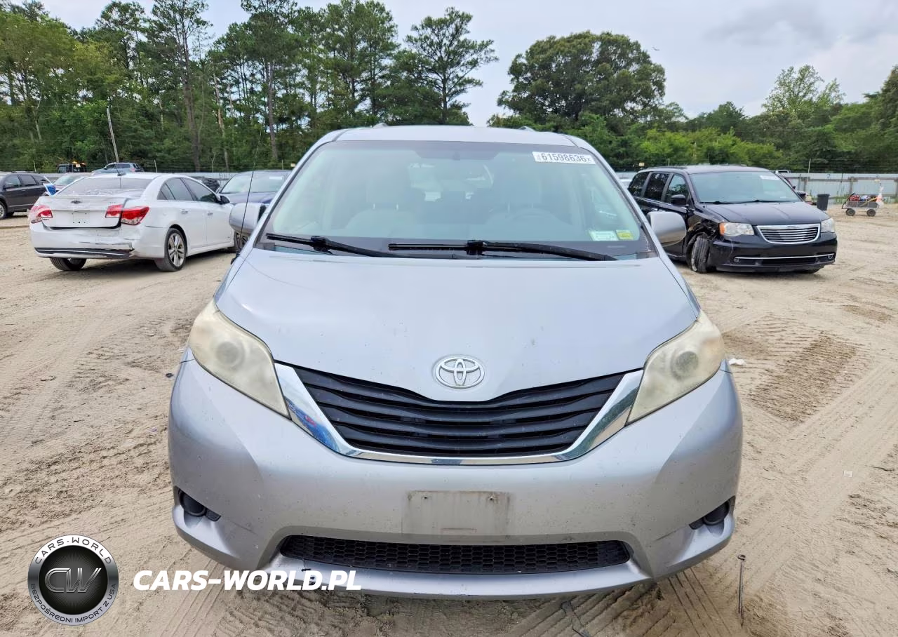 2014 Toyota Sienna Le VIN:5TDKK3DC0ES407393 - 5