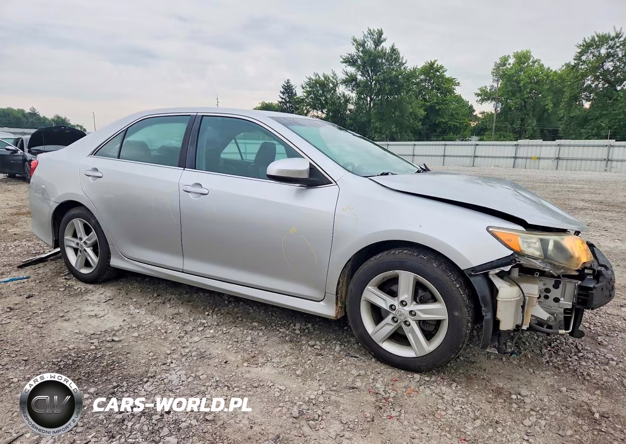 2013 Toyota Camry Se VIN:4T1BF1FK9DU239496 - 4