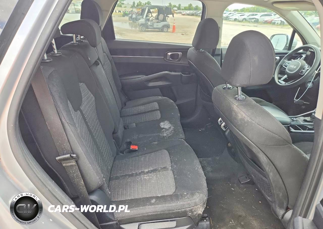 2022 Kia Sorento Lx VIN:5XYRG4LC3NG136544 - 11