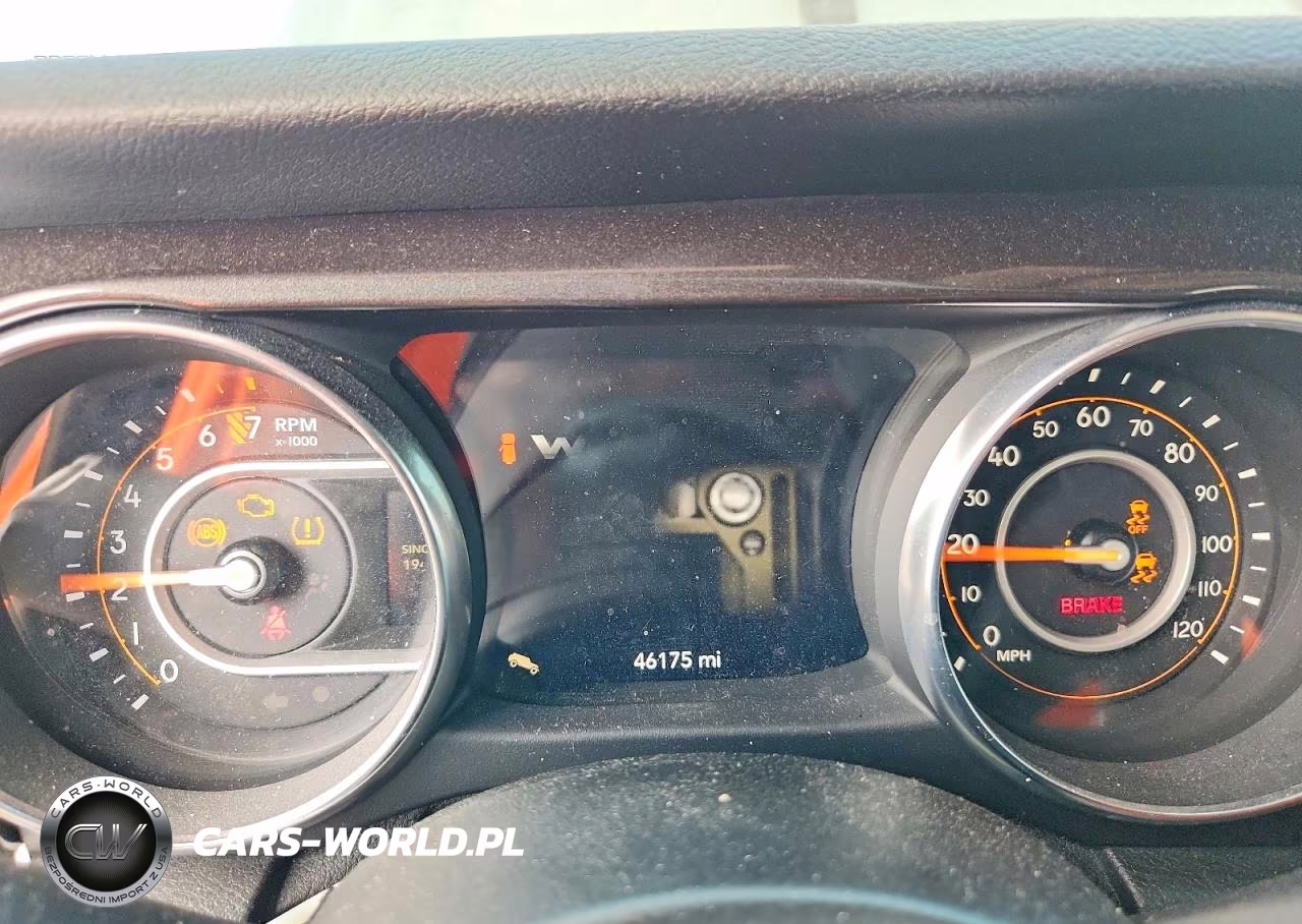 2019 Jeep Wrangler Unlimited Sport VIN:1C4HJXDG8KW664126 - 9