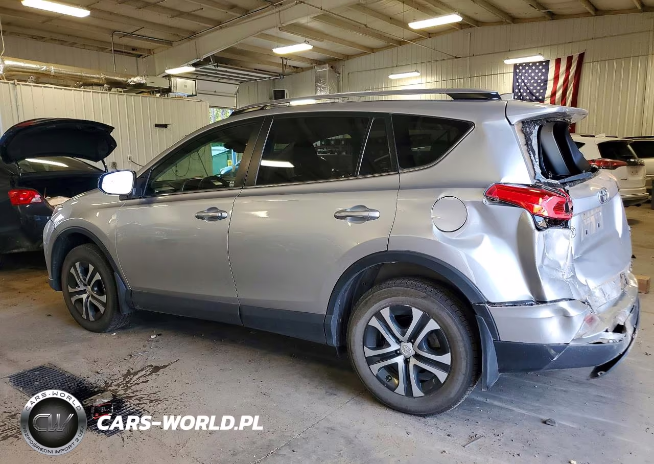2018 Toyota Rav4 Le VIN:JTMBFREV2JJ199757 - 2