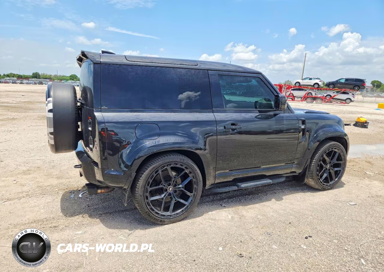 2022 Land Rover Defender 90 VIN:SALEW6RE9N2106182 - 3