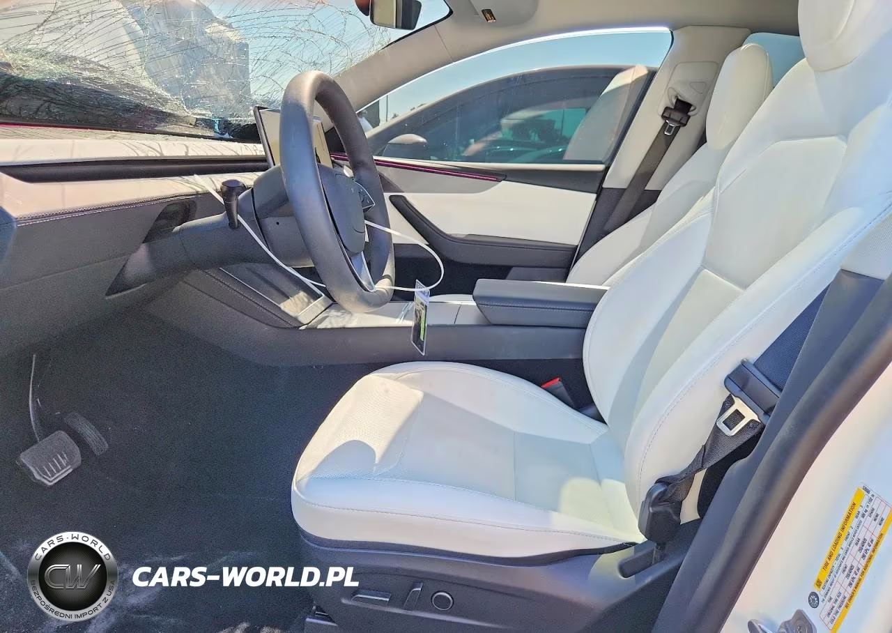 2026 Tesla Model Y VIN:7SAYGDED7TF539886 - 7