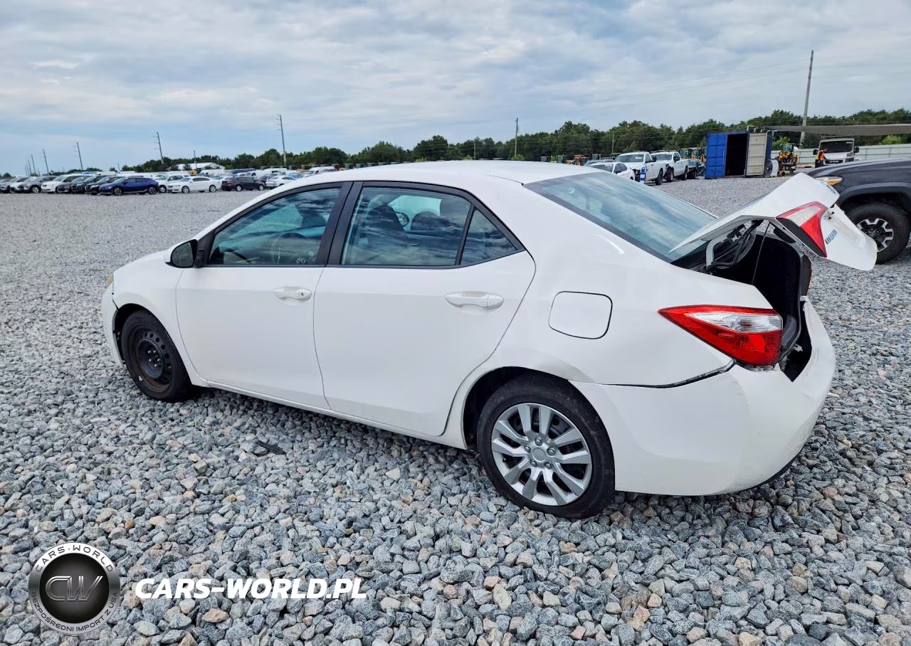 2015 Toyota Corolla Le VIN:5YFBURHE2FP276664 - 2