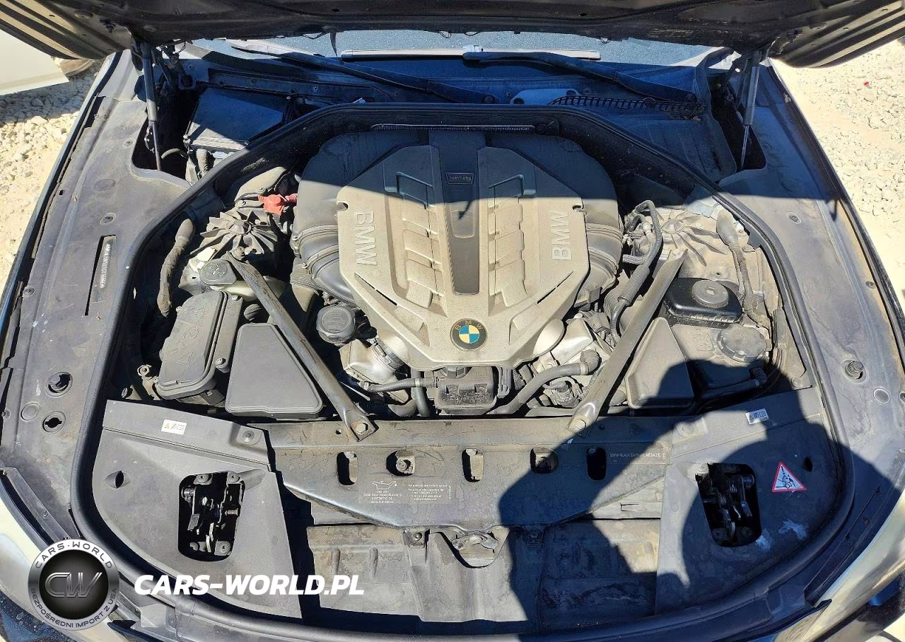 2010 BMW 750 I VIN:WBAKA8C52ACY36000 - 11