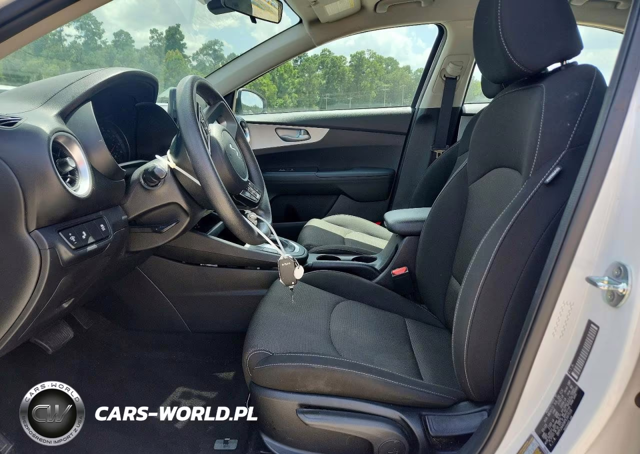 2023 Kia Forte Lxs VIN:3KPF24AD9PE597518 - 7