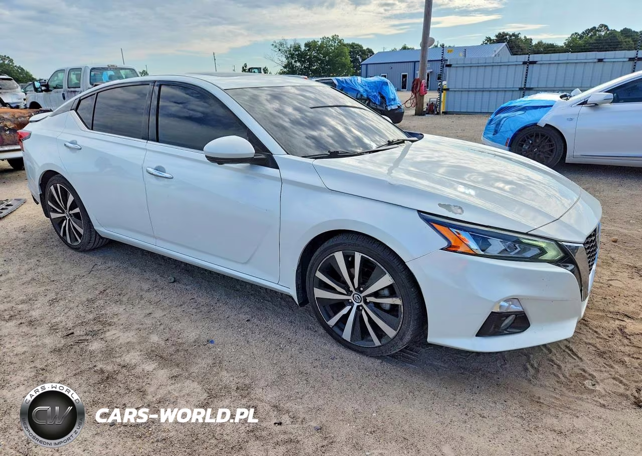 2019 Nissan Altima Platinum VIN:1N4BL4FV0KN328458 - 4