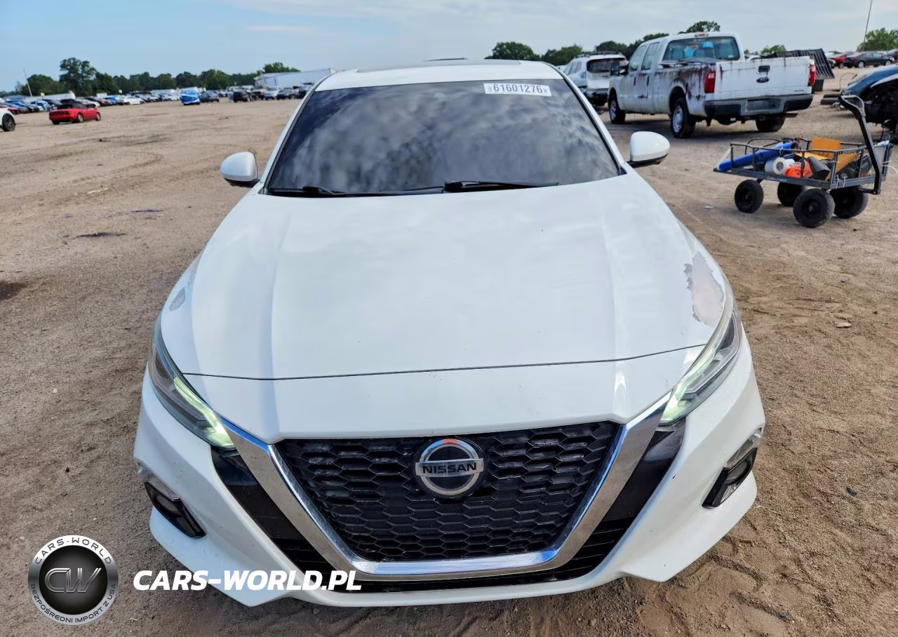 2019 Nissan Altima Platinum VIN:1N4BL4FV0KN328458 - 5