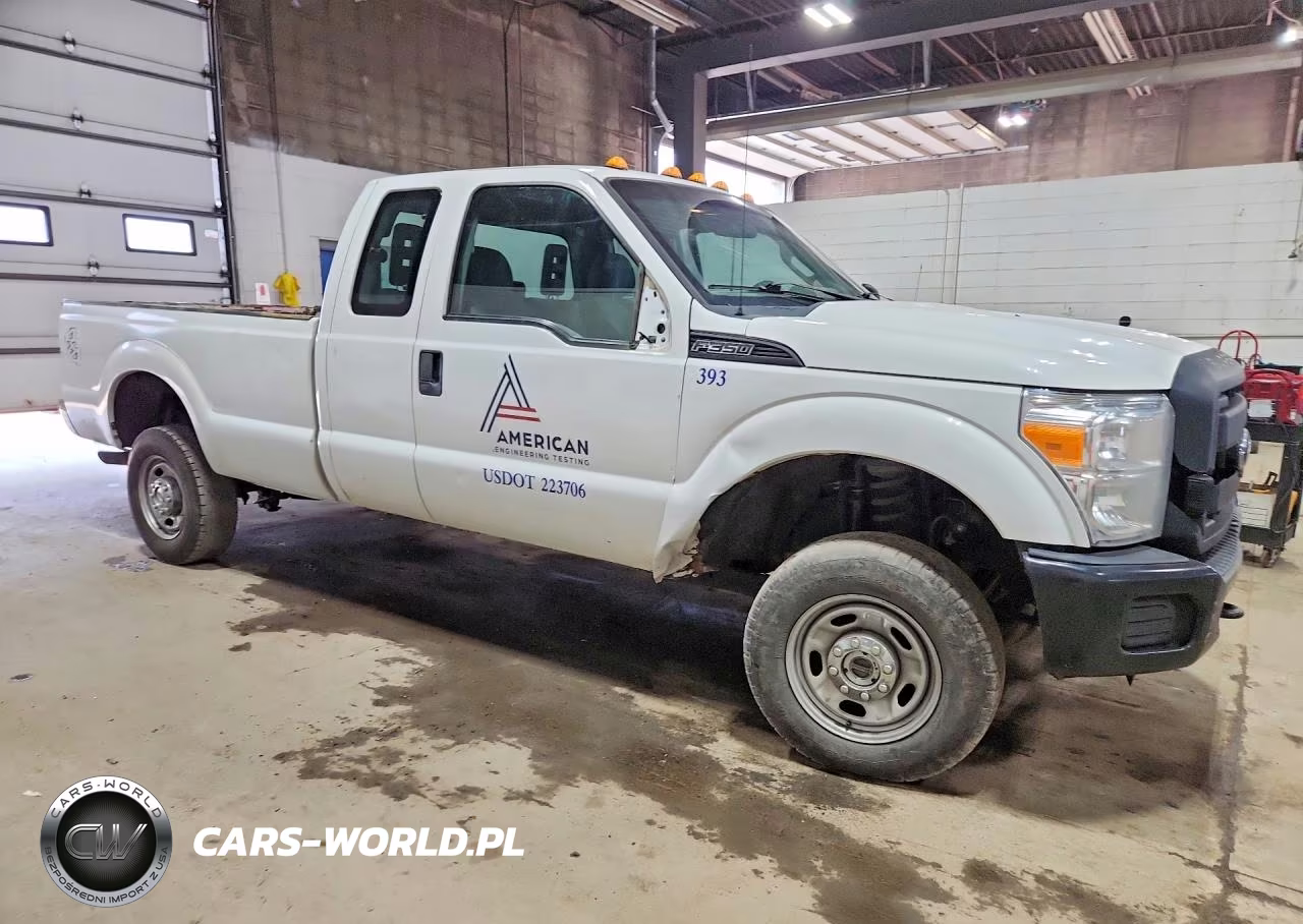 2015 Ford F350 Super Duty VIN:1FT8X3B66FEC35712 - 4