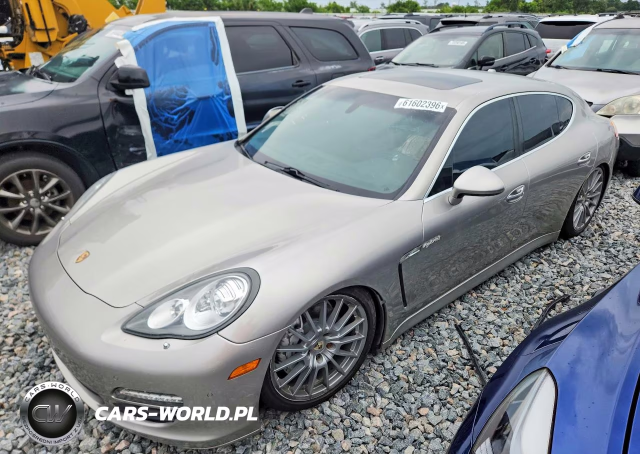 2012 Porsche Panamera S Hybrid