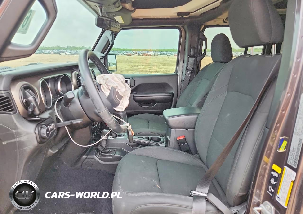 2020 Jeep Wrangler VIN:1C4HJXDG9LW340474 - 7