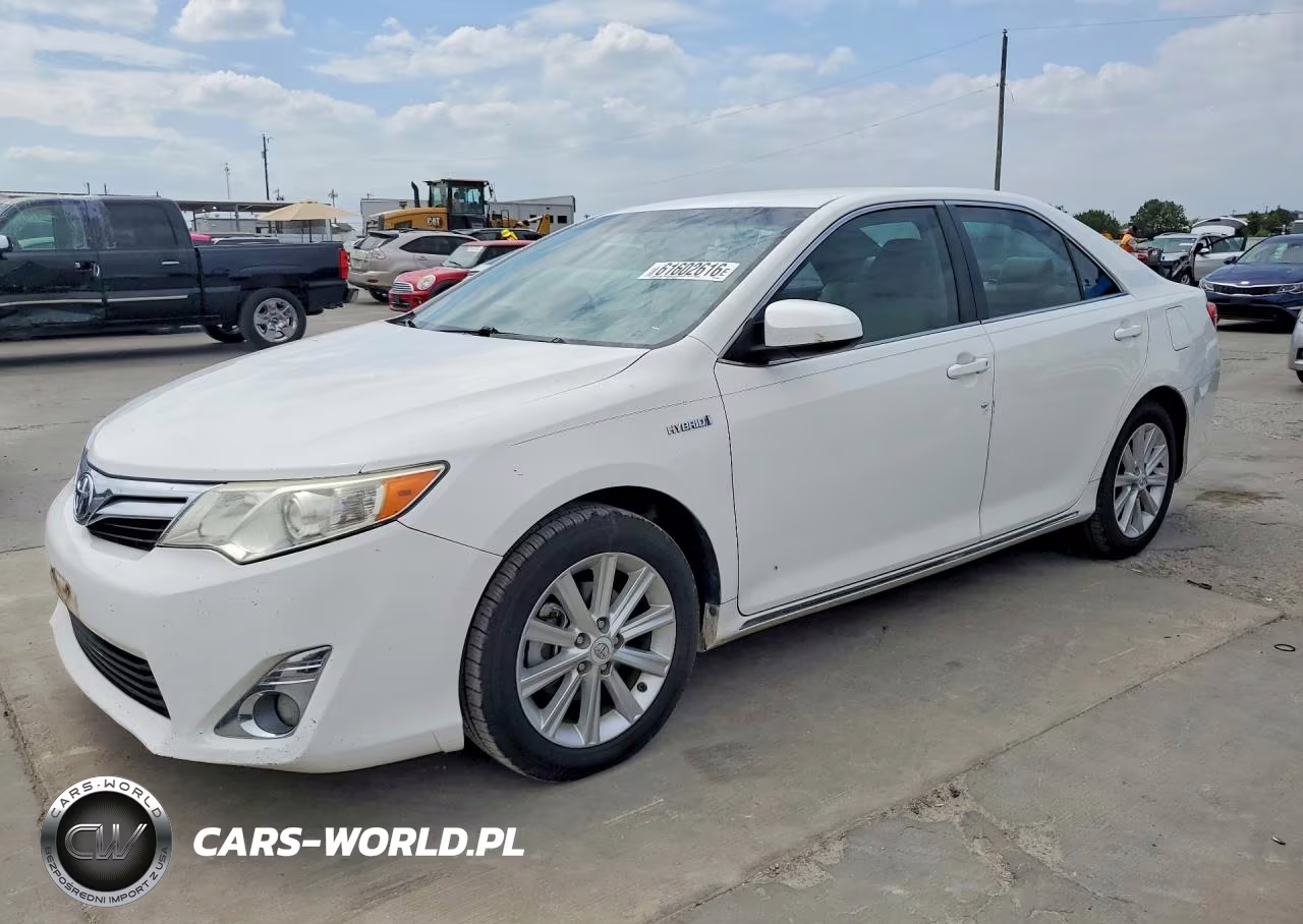 2012 Toyota Camry Hybrid Xle – zdjęcie 1 z 12