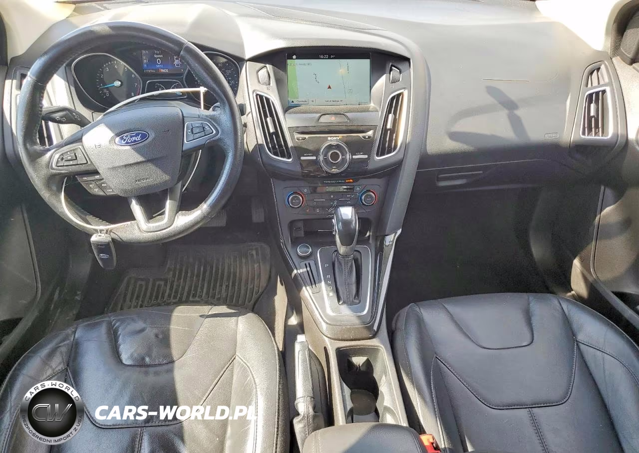 2016 Ford Focus Titanium VIN:1FADP3J25GL367487 - 8