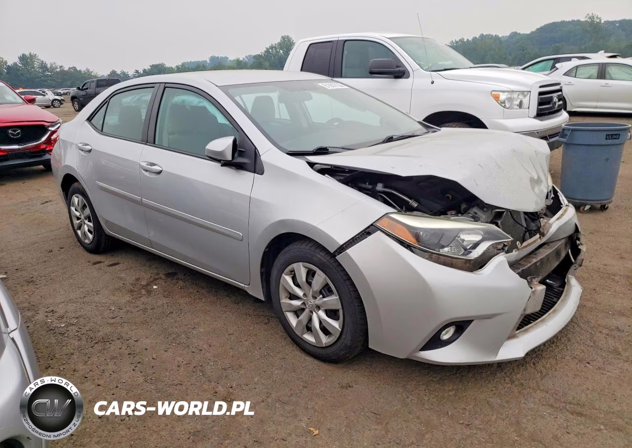 2015 Toyota Corolla Le VIN:2T1BURHE0FC238897 - 4