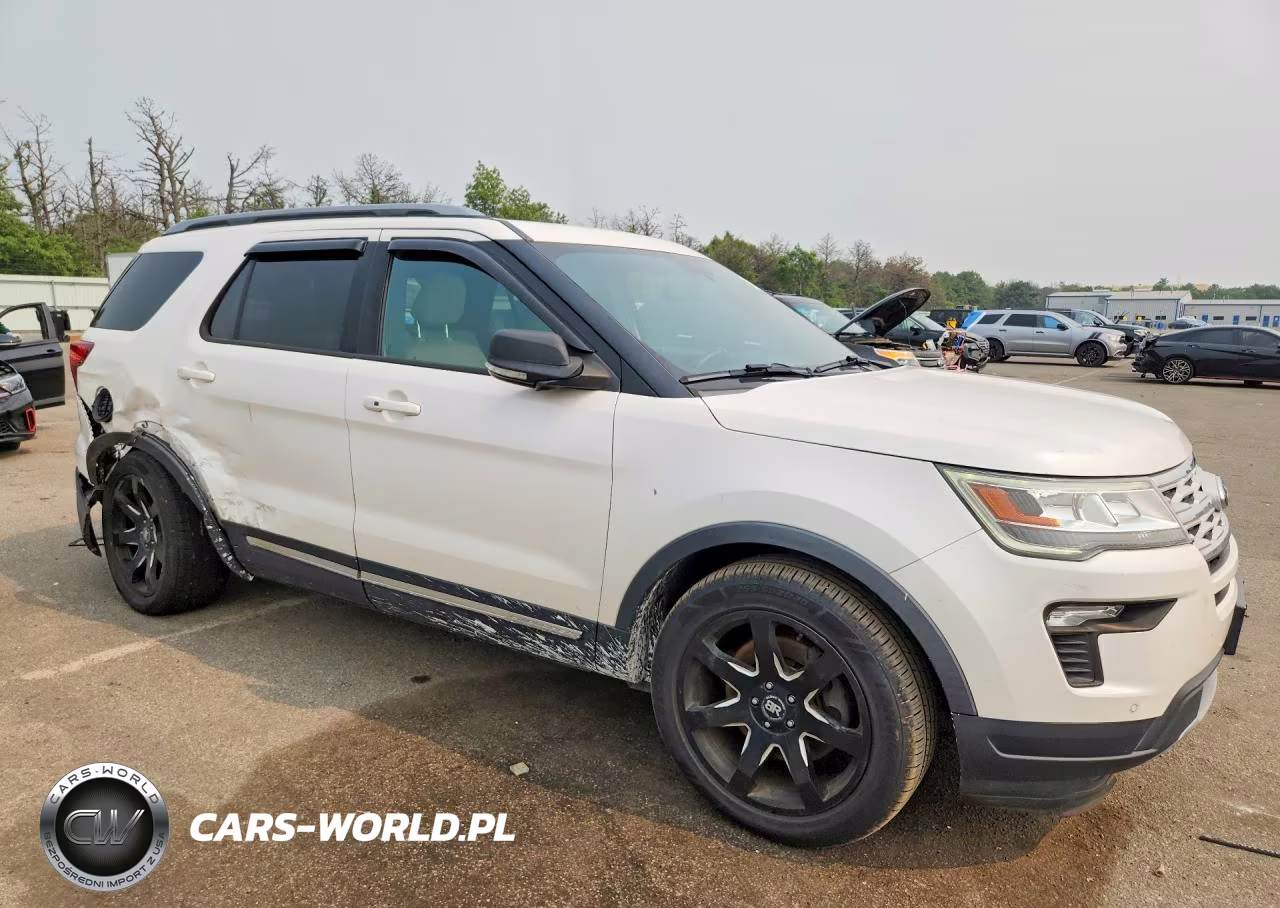 2019 Ford Explorer Xlt VIN:1FM5K8D86KGA99671 - 4