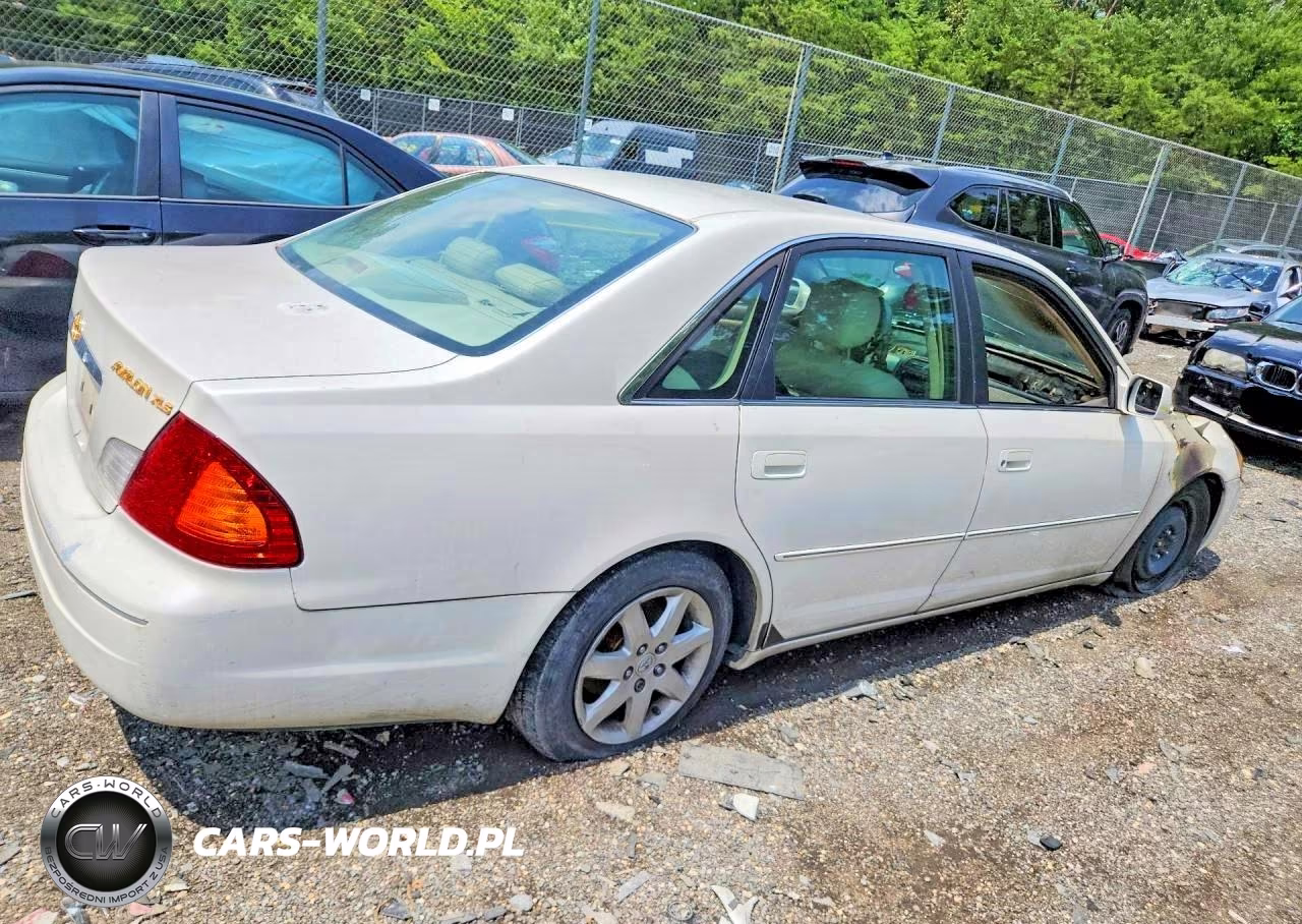 2001 Toyota Avalon Xls VIN:4T1BF28B51U148854 - 3