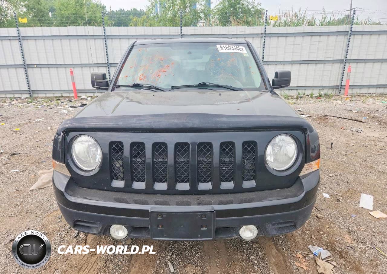 2012 Jeep Patriot Latitude VIN:1C4NJRFB8CD537518 - 5