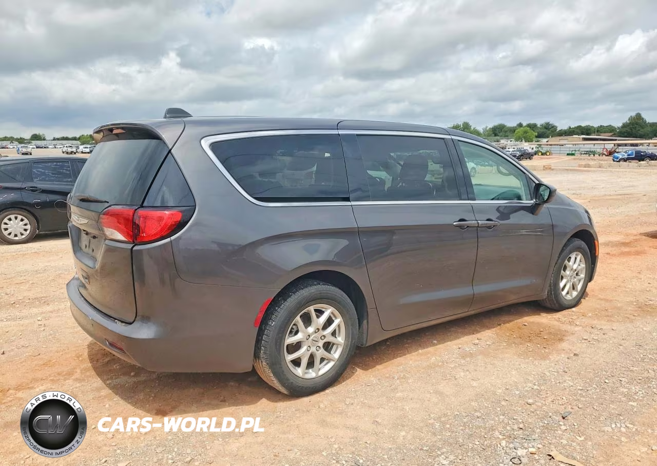 2021 Chrysler Voyager Lx VIN:2C4RC1CG5MR571119 - 3