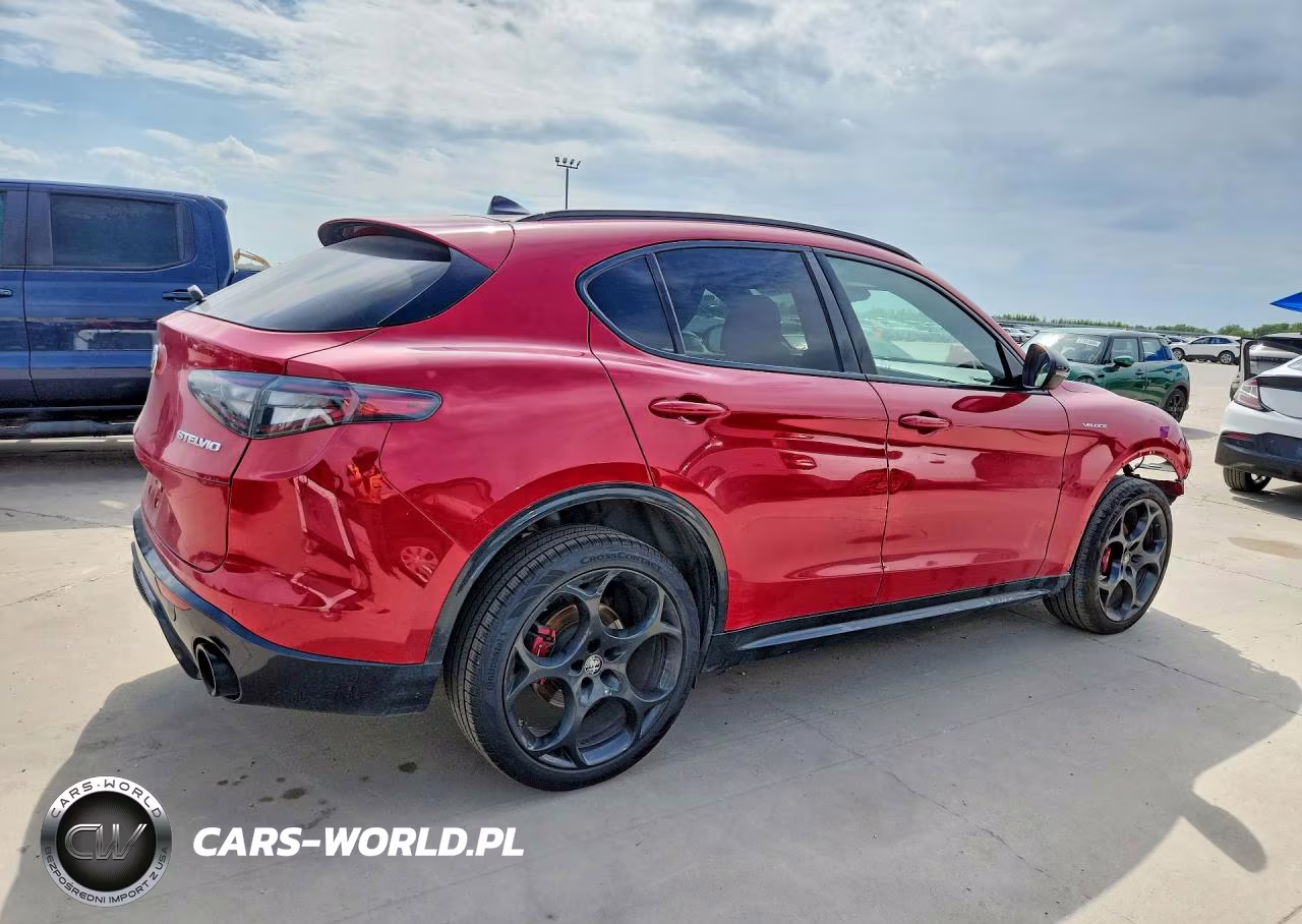 2024 Alfa Romeo Stelvio Ti VIN:ZASPAKBN7R7D77193 - 3