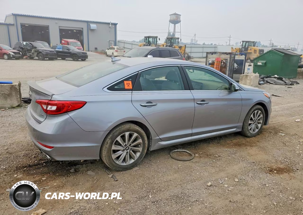 2017 Hyundai Sonata Sport VIN:5NPE34AF0FH032899 - 3