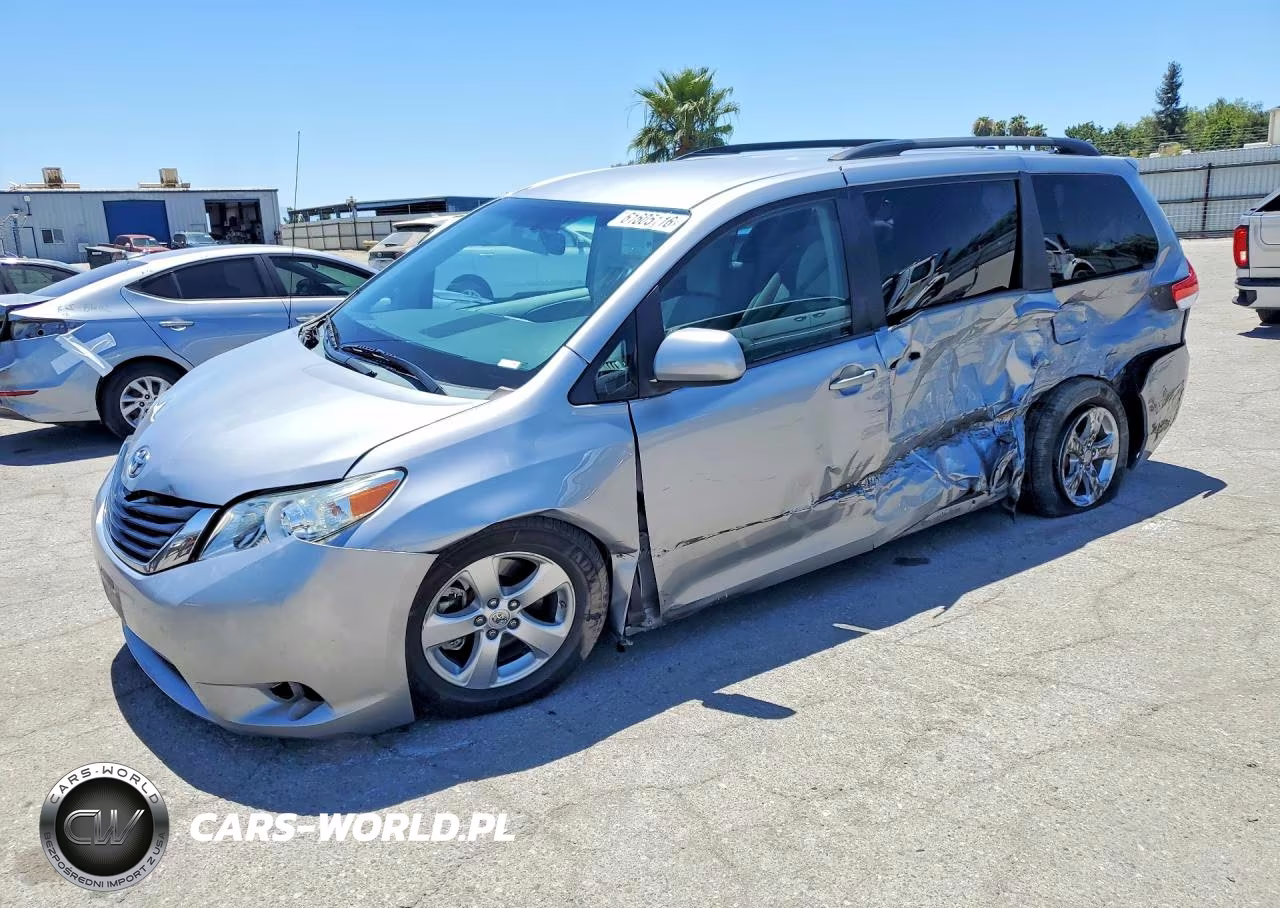 2013 Toyota Sienna Le