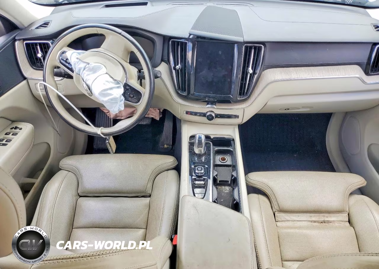 2018 Volvo Xc60 T8 Inscription VIN:YV4BR0DL0J1045466 - 8