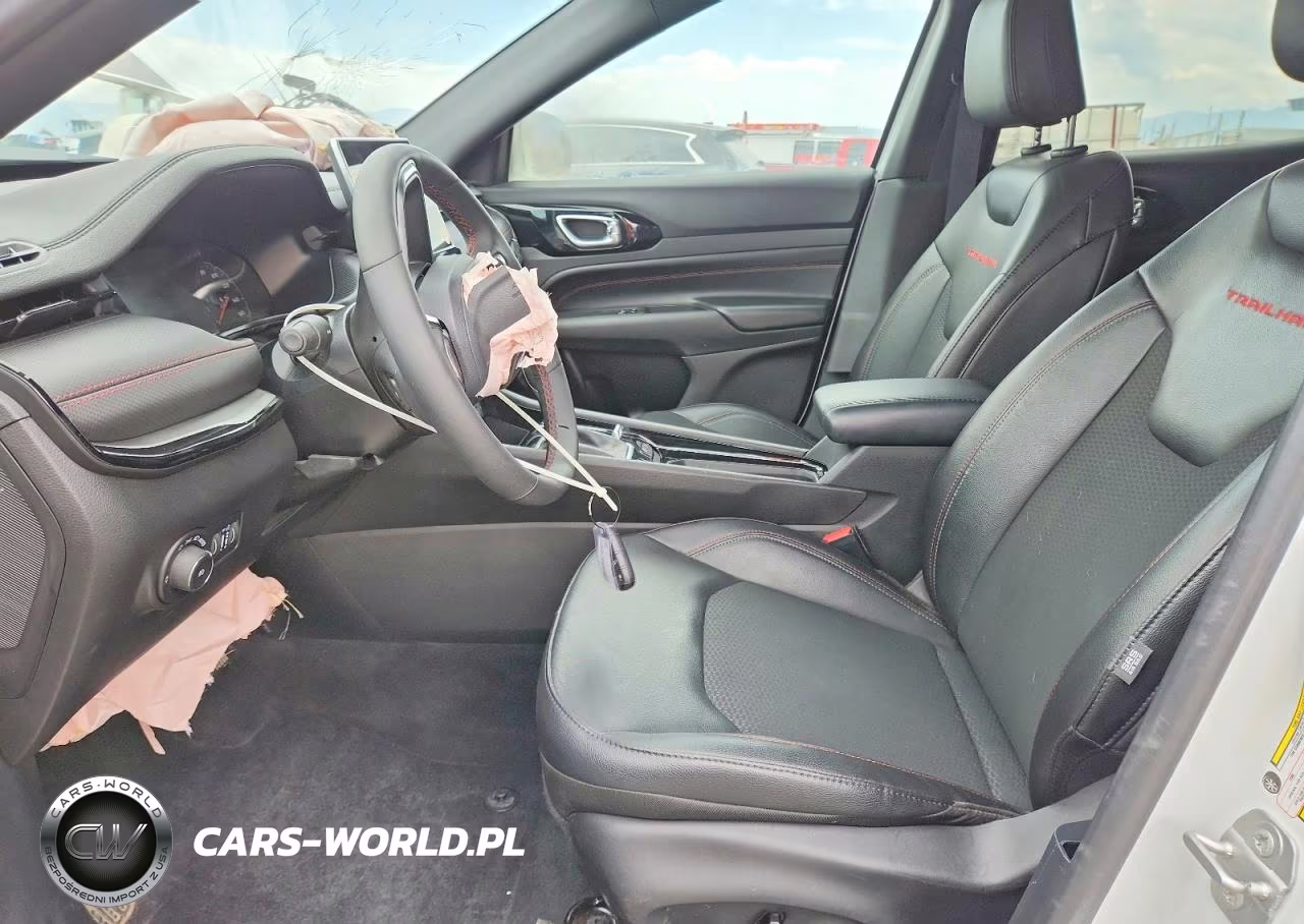 2026 Jeep Compass Trailhawk VIN:3C4NJDDNXTT178148 - 7