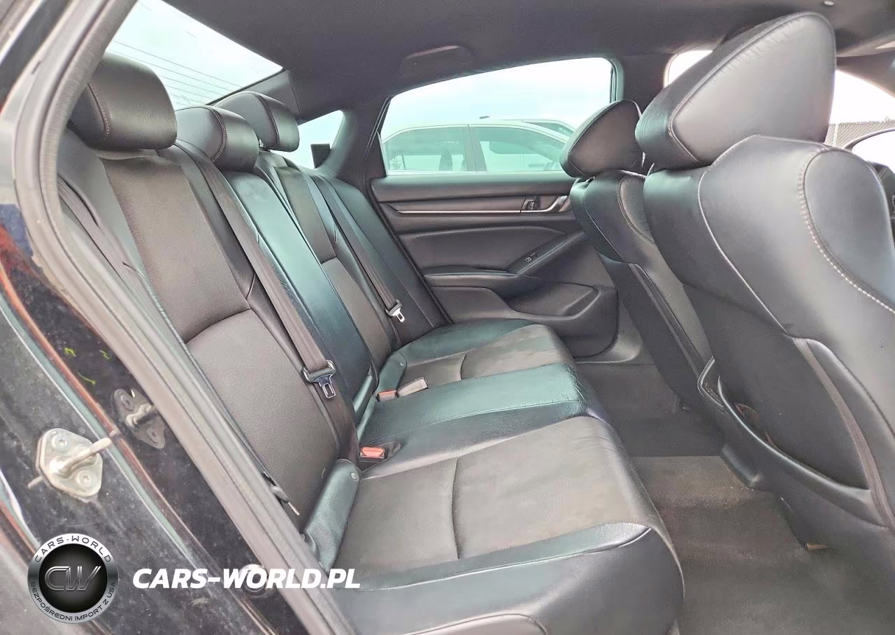 2018 Honda Accord Sport VIN:1HGCV1F37JA048226 - 10