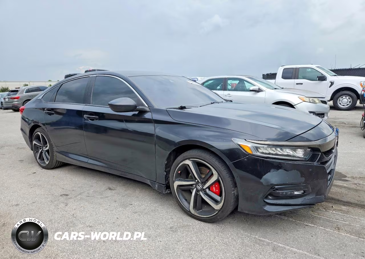 2018 Honda Accord Sport VIN:1HGCV1F37JA048226 - 4
