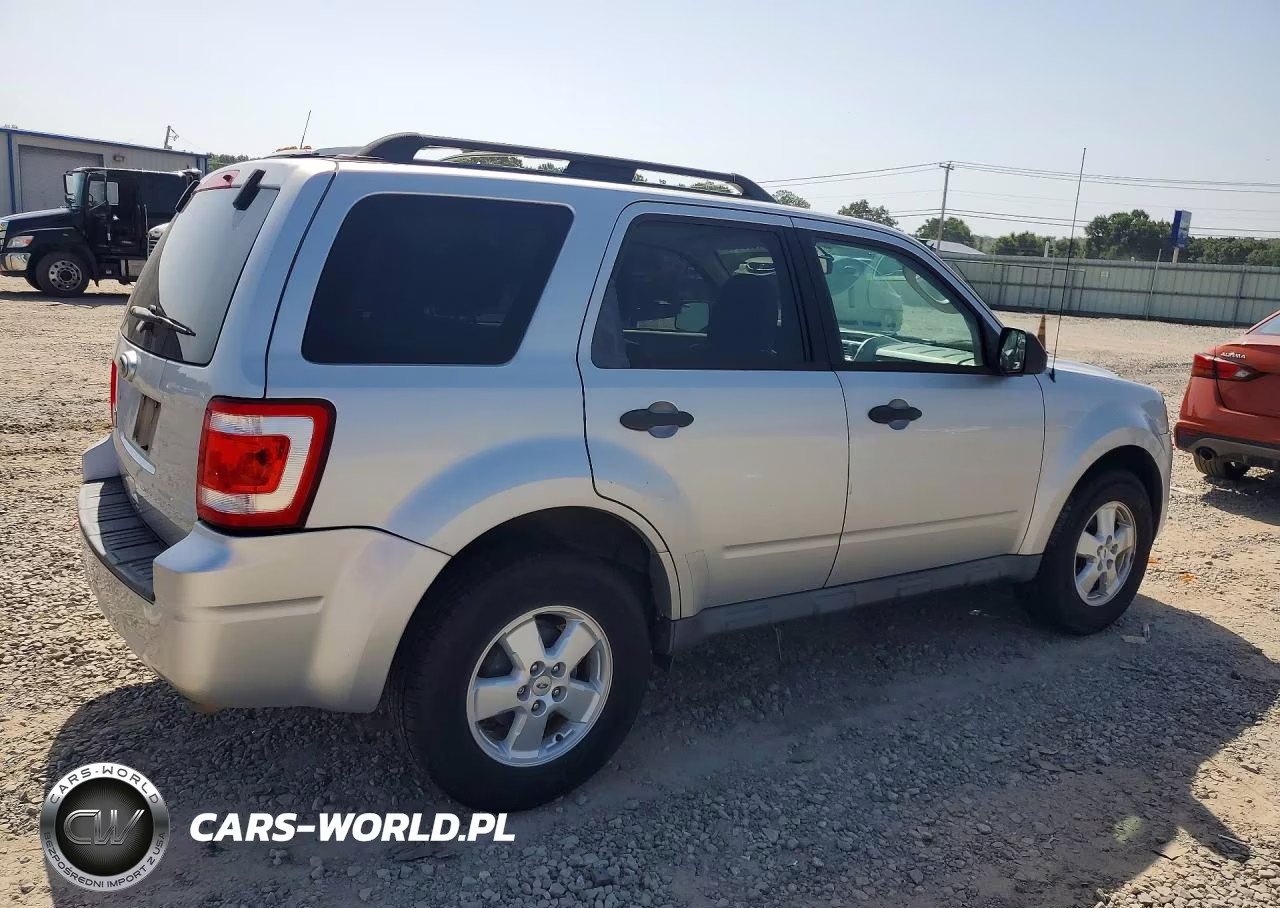 2010 Ford Escape Xlt VIN:1FMCU9D79AKC42204 - 3