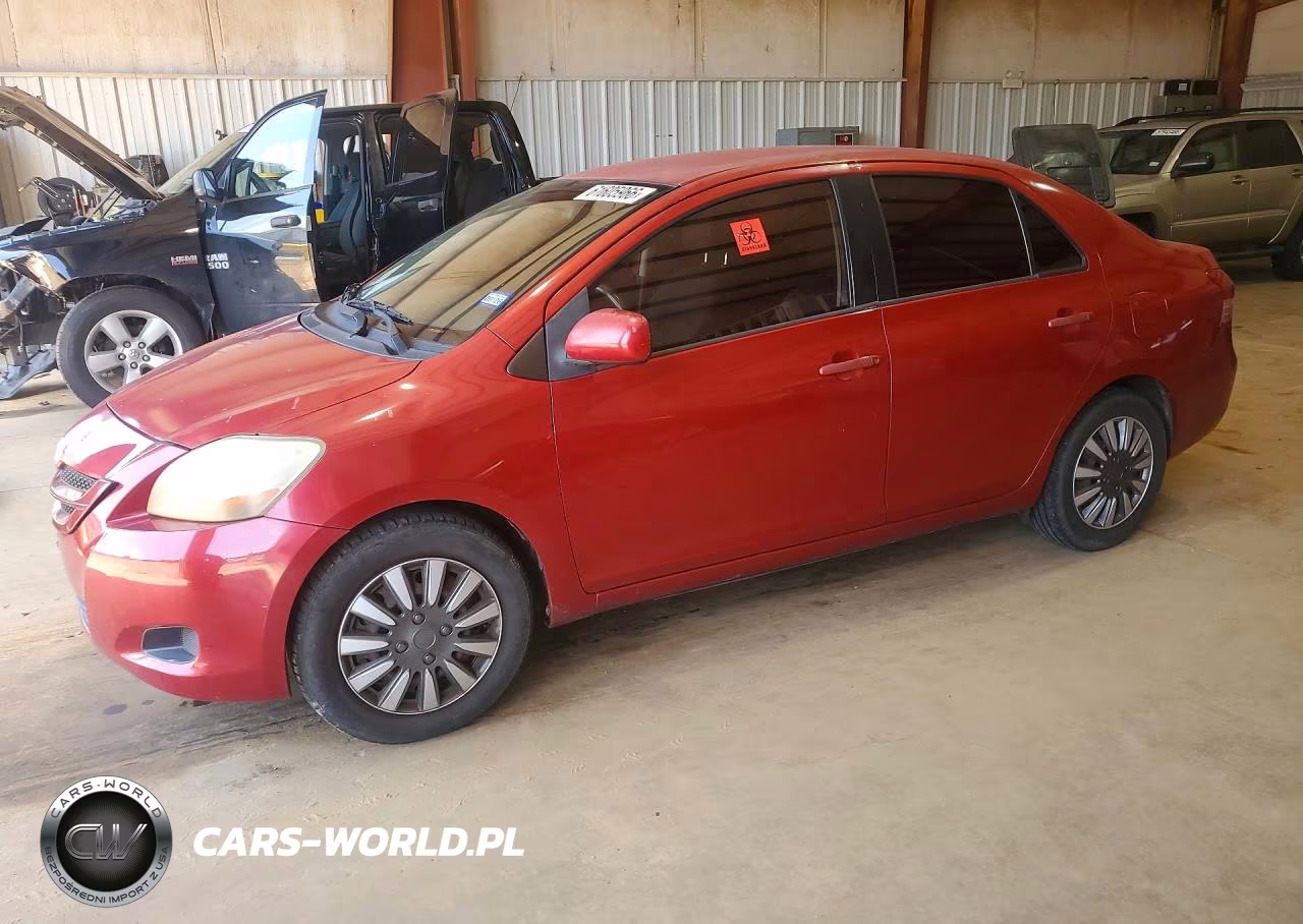 2009 Toyota Yaris Base