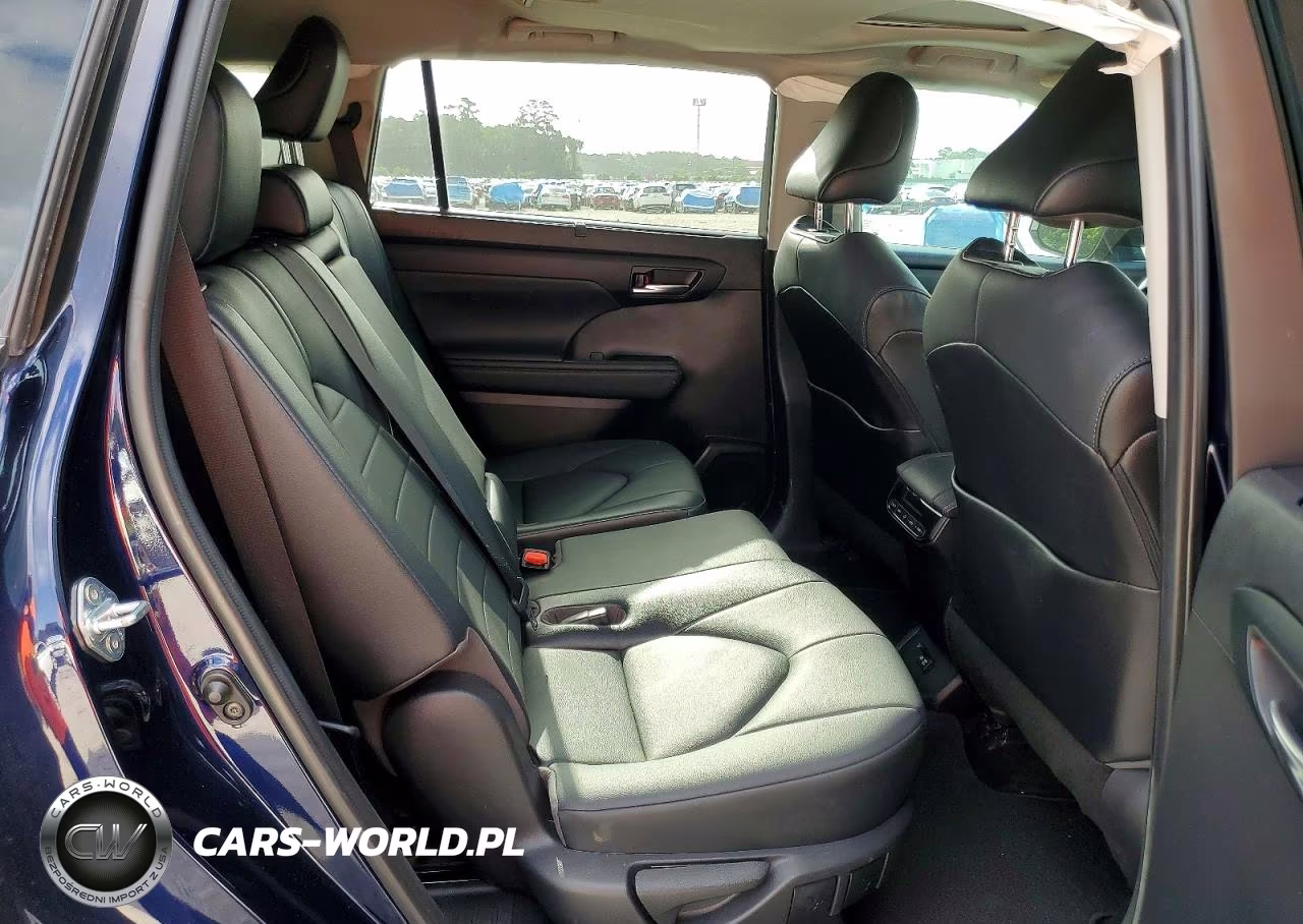 2021 Toyota Highlander Xle VIN:5TDGZRAHXMS081430 - 11