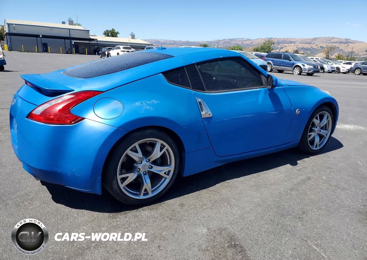2011 Nissan 370Z Touring VIN:JN1AZ4EHXBM551762 - 3